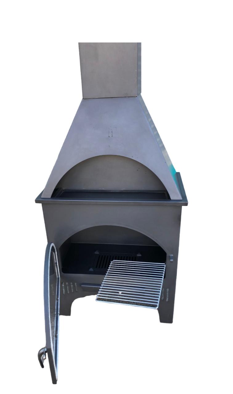 GRAN CHIMENEA DE EXPOSICIÓN CON CUBRE TUBOS, PARRILLA Y CALIENTAPLATOS – image 3